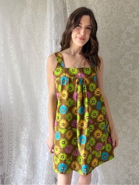 Retro Floral Midi Dress Brown Daisy Print Mod Style Pocket Pinafore Dress